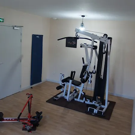 Le Rouge-gorge Du Pescofi 아파트호텔 4*